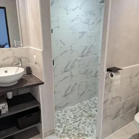 דירה Partie De Moderne Avec Acces Piscine