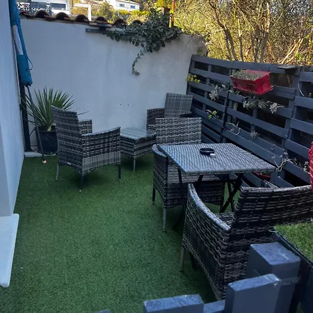 Partie De Moderne Avec Acces Piscine *